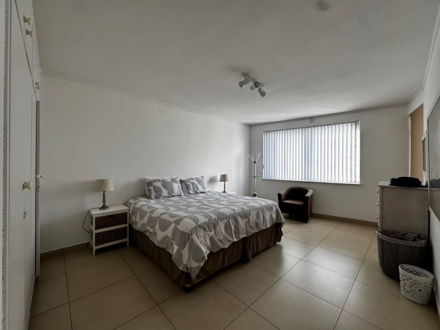 To Let 2 Bedroom Property for Rent in Sea Point Western Cape